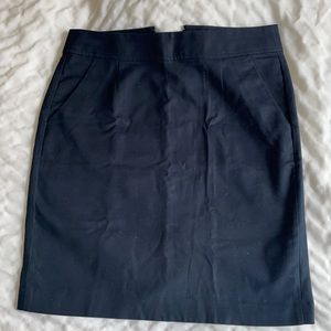 Banana Republic Size 4 Midi Professional Skirt